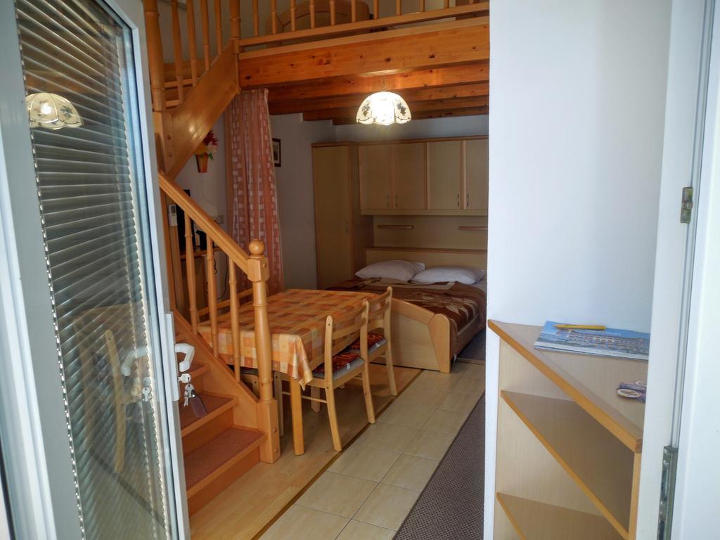 Apartments Dobranic Crikvenica Exterior foto