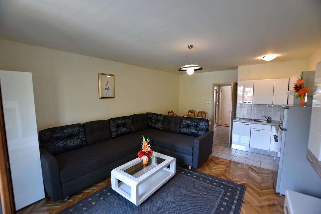 Apartments Dobranic Crikvenica Exterior foto